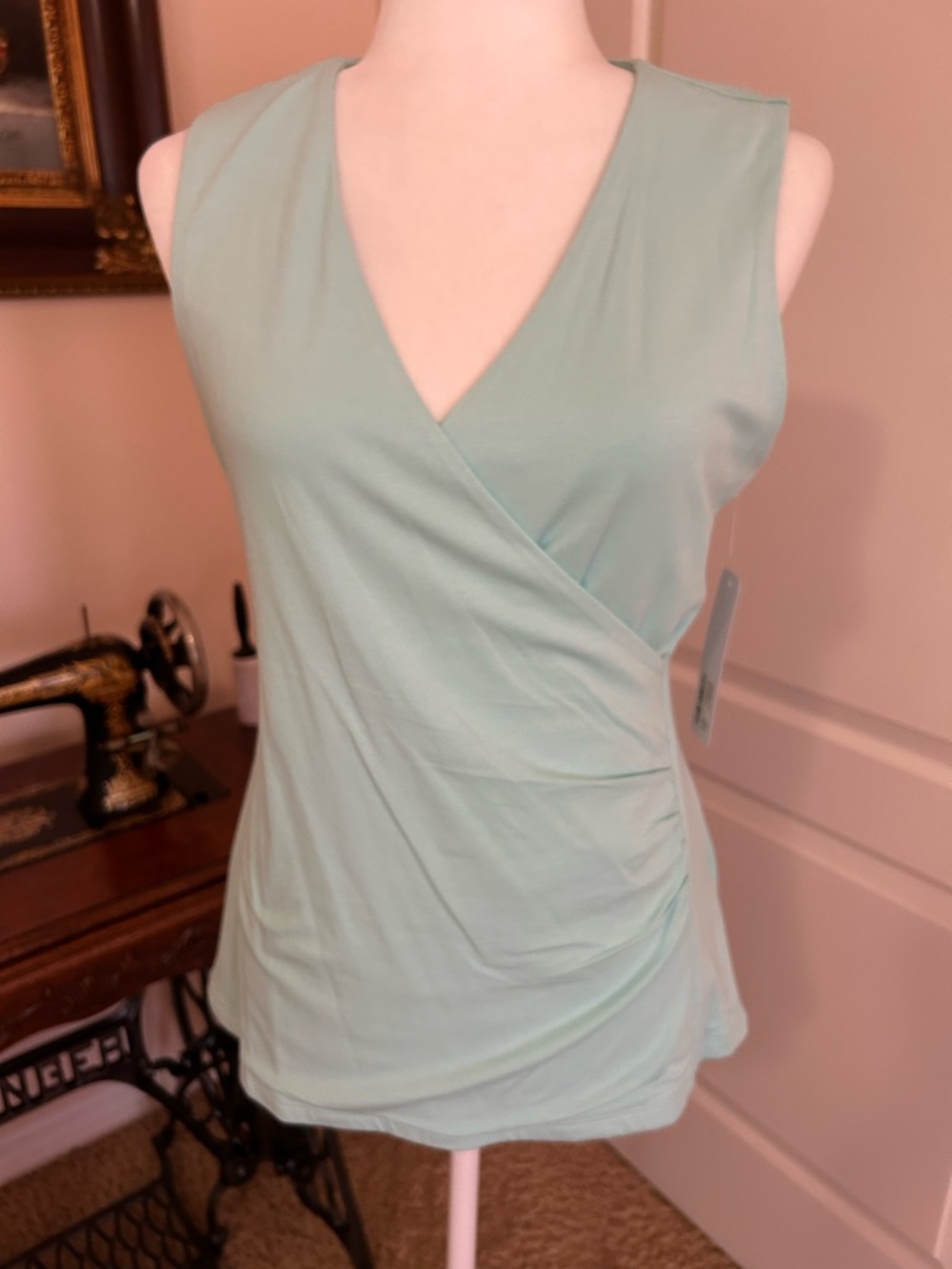 NWT Soft Surroundings Sleeveless Wrap Style Top in Mint